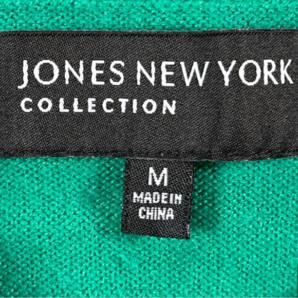 Jones New York size medium green sweater, fold down cowl neck, elastic wrists - Picture 9 of 11